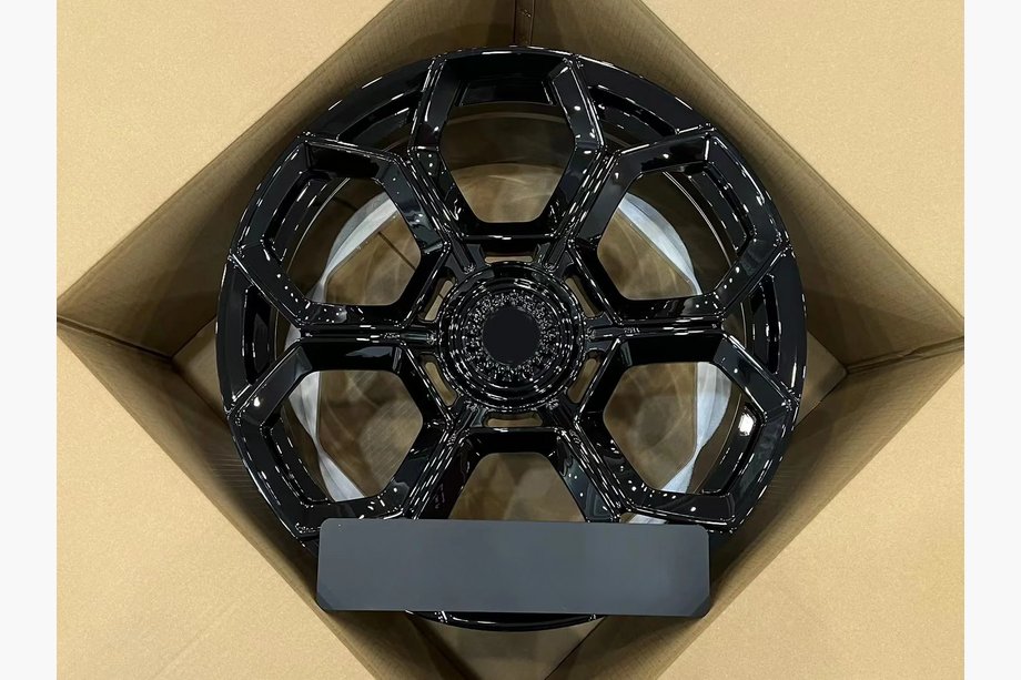 Lamborghini Aventador 2011-2022 Kute felgi OEM R20 R21 V6 (Zestaw 4 szt.) Image