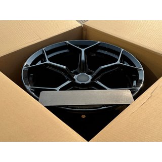 Kute felgi OEM R20 V3 (Zestaw 4 szt.) Lamborghini Huracan 2014- zdjęcia 4