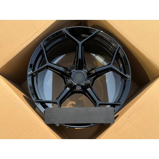 Kute felgi OEM R20 V3 (Zestaw 4 szt.) Lamborghini Huracan 2014- zdjęcia 1