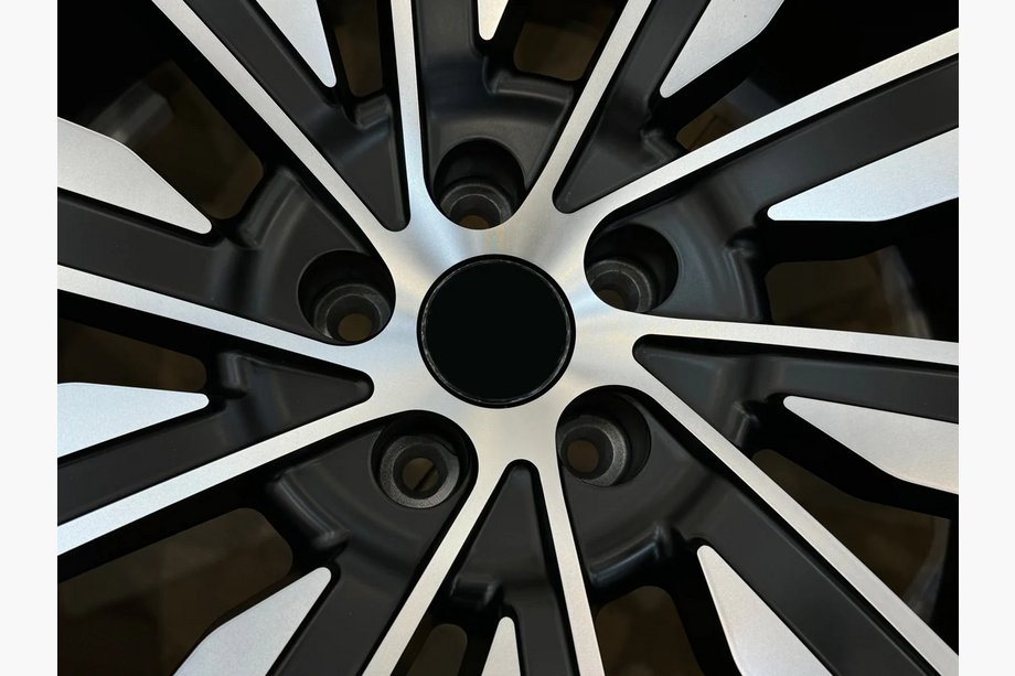 Range Rover V L460 2021- Kute felgi OEM R24 V7 (Zestaw 4 szt.) Zdjęcia 6