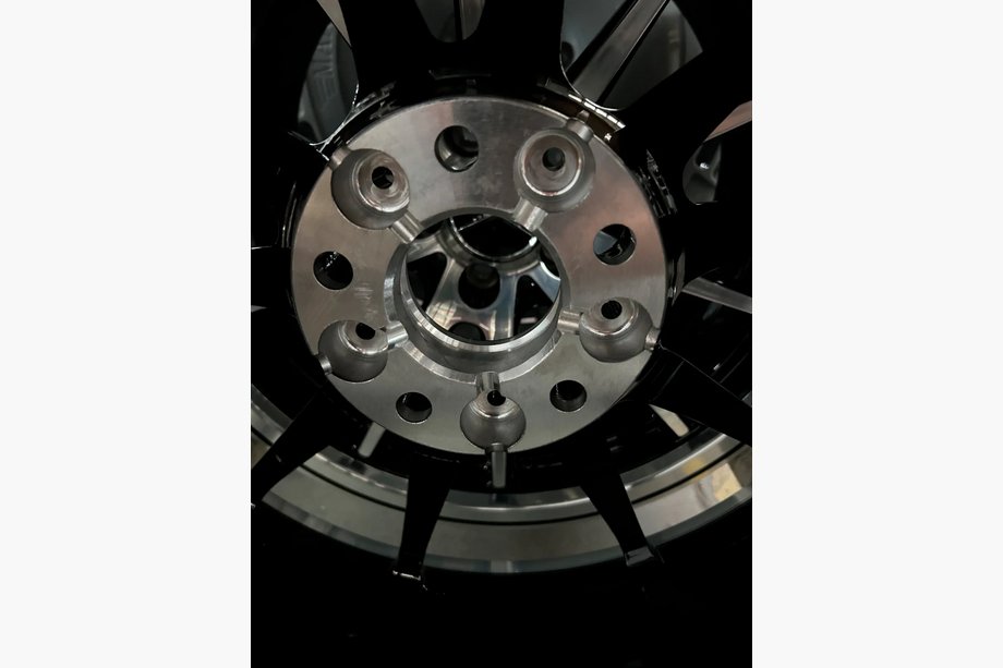 Mercedes E-class W211 2002-2009 Kute felgi OEM R18 (zestaw 4 szt.) Zdjęcia 5