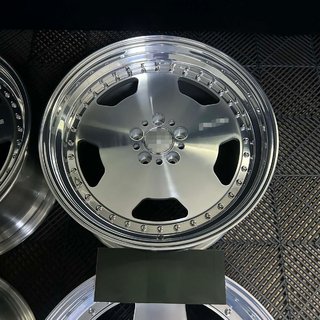 Kute felgi OEM R19 (Zestaw 4 szt.) zdjęcia 1