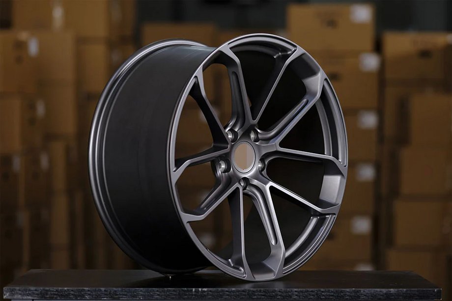 Porsche Macan 2014-2024 Kute felgi OEM R18 (zestaw 4 szt.) Zdjęcia 3