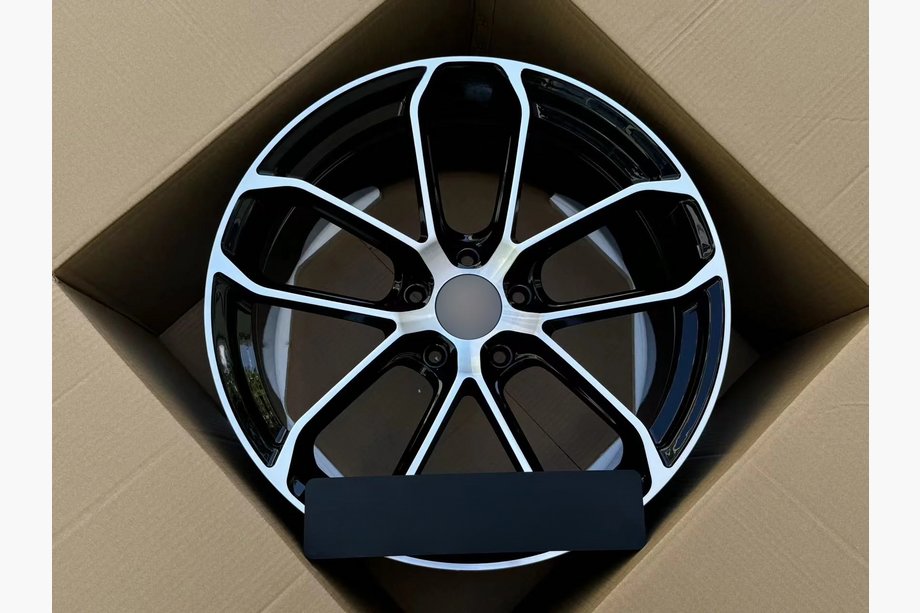 Porsche Cayenne 2018- Kute felgi OEM R21 V2 (zestaw 4 szt.) Image