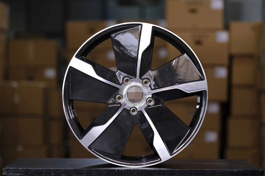 Porsche Taycan 2019- Kute felgi OEM R20 (Zestaw 4 szt.) Image
