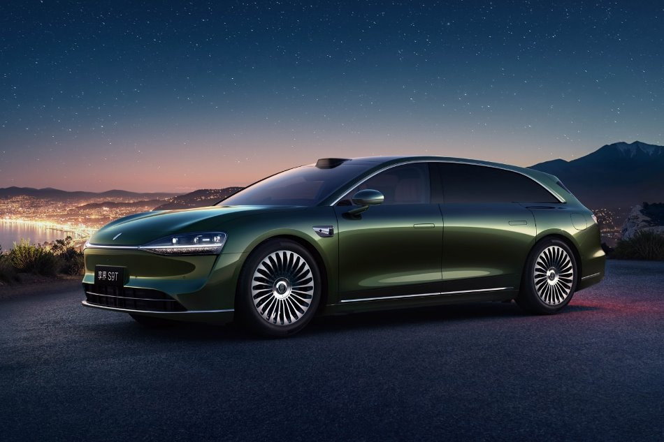 Test Stelato S9T: elektryczne kombi klasy premium