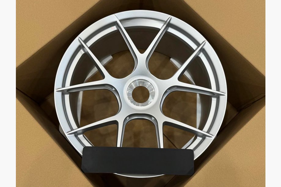 Porsche 911 (992) 2018– Kute felgi OEM R20 R21 V35 (Zestaw 4 szt.) Image