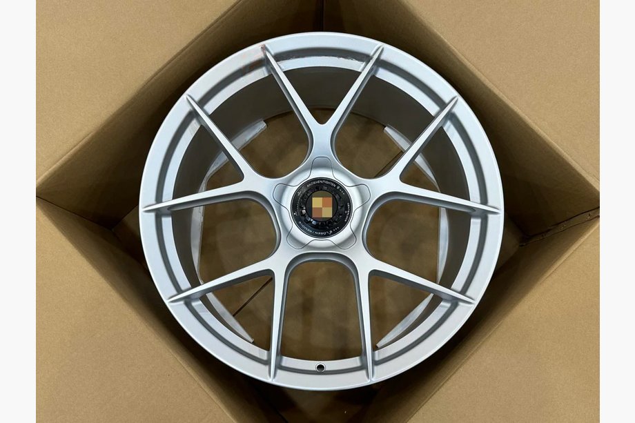 Porsche 911 (992) 2018– Kute felgi OEM R20 R21 V39 (Zestaw 4 szt.) Image