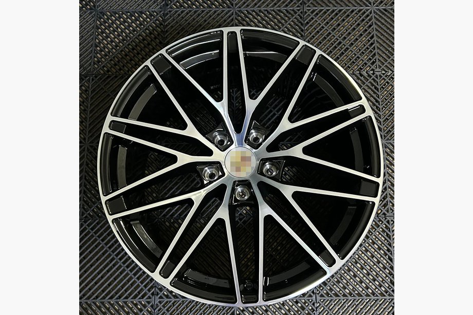 Porsche Macan 2024– Kute felgi OEM R20 (Zestaw 4 szt.) Image