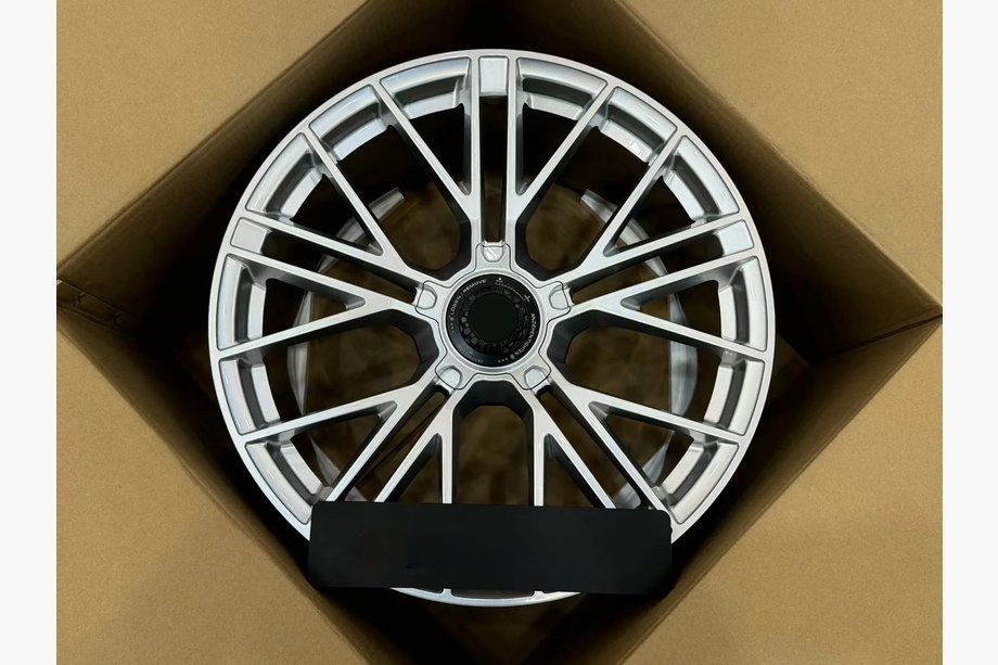 Porsche Panamera 2023– Kute felgi OEM R21 V8 (zestaw 4 szt.) Image
