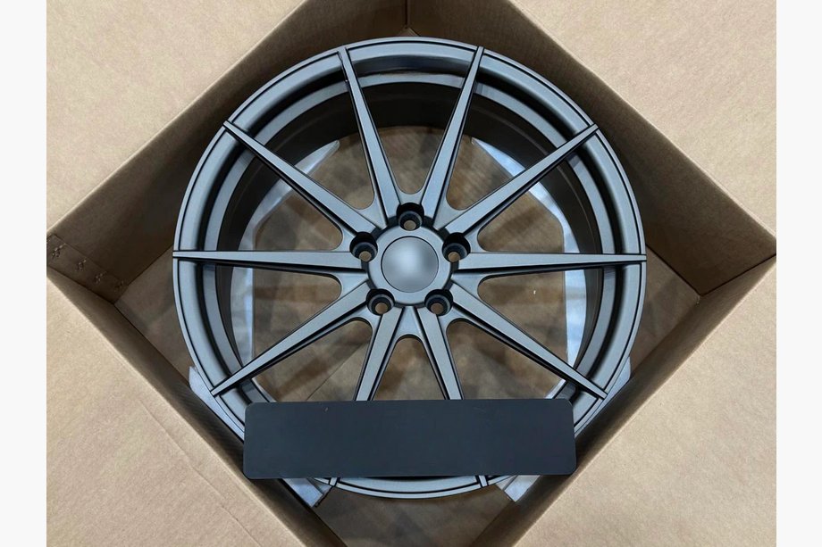 Skoda Superb 2015-2024 Kute felgi OEM R19 (Zestaw 4 szt.) Image