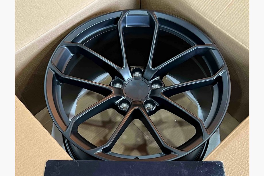 Toyota GR86 2021- Kute felgi OEM R18 (zestaw 4 szt.) Zdjęcia 2