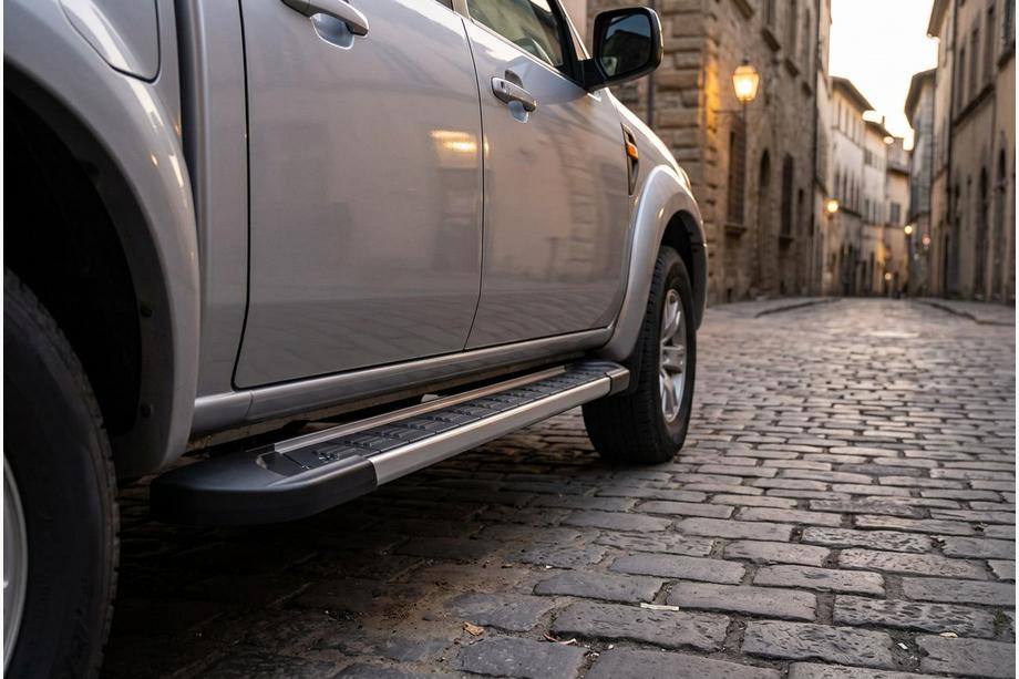 Mazda BT-50 2007-2012 Progi Boczné RedLine V1 (2 szt., Aluminium) Image