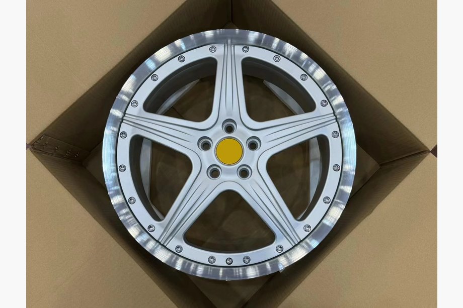 Lexus LFA 2010–2013 Kute felgi OEM R20 V3 (Zestaw 4 szt.) Image
