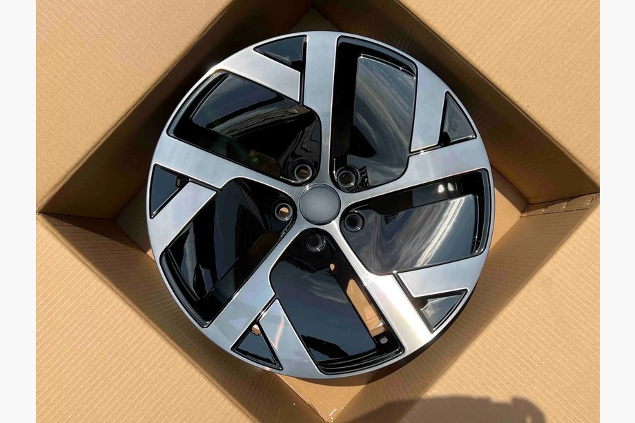 Lucid Air Kute felgi OEM R19 V1 (Zestaw 4 szt.) Image