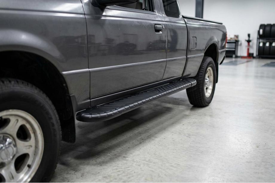 Mazda BT-50 2007-2012 Progi Boczné Bosphorus Black (2 szt., Aluminium) Image
