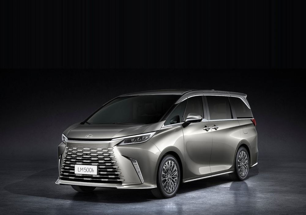 Lexus LM drugiej generacji: Szczyt komfortu VIP