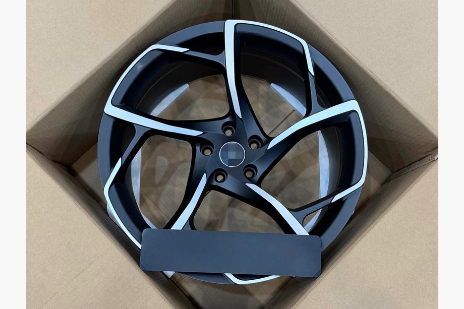 McLaren 720S Kute felgi OEM R19 R20 V4 (Zestaw 4 szt.) Zdjęcia 1