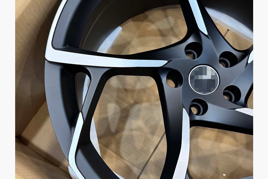 McLaren 720S Kute felgi OEM R19 R20 V4 (Zestaw 4 szt.) Zdjęcia 6