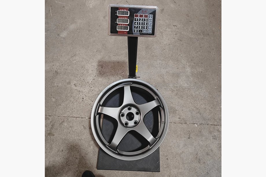 McLaren 650S Kute felgi OEM R19 R20 (Zestaw 4 szt.) Zdjęcia 11