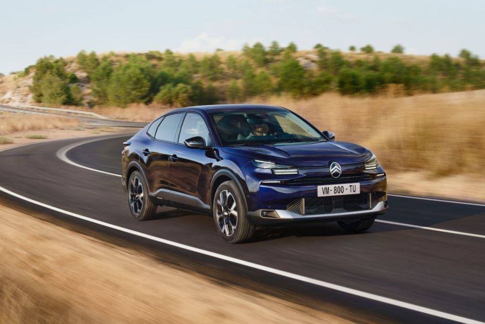 Test Citroen C4 X 2024: stylowy crossover z komfortem