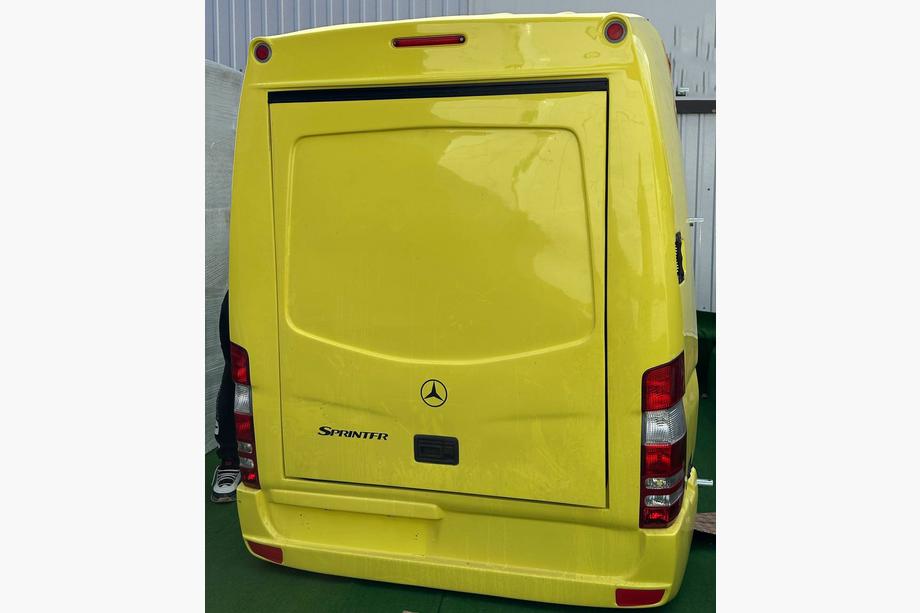 Mercedes Sprinter W906 2006–2018 Bagażnik dachowy (Żółty) Zdjęcia 4