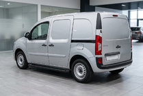 Mercedes Citan 2013-2021 Progi Boczné Allmond Black (2 szt., Aluminium) zdjęcia 1