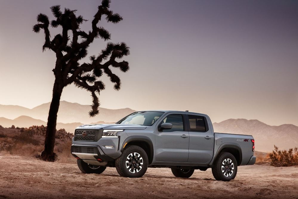 Test Nissan Frontier III Crew Cab: Dane techniczne, Wersje, Zdjęcia