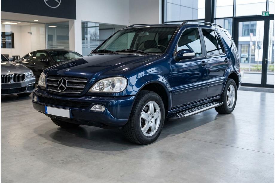 Mercedes ML W163 1997-2005 Progi Boczné Sunrise (2 szt., Aluminium) Image