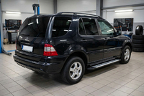 Mercedes ML W163 1997-2005 Progi Boczne Line (2 szt., Aluminium) zdjęcia 1