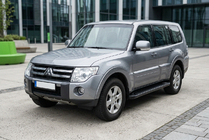 Mitsubishi Pajero Wagon IV 2006-2021 Progi Boczné Allmond Black (2 szt., Aluminium) zdjęcia 1