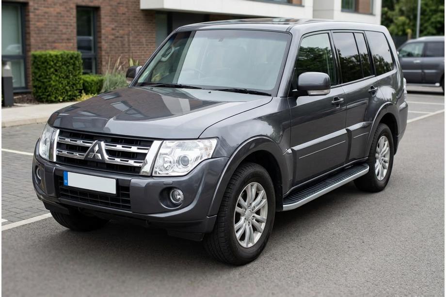 Mitsubishi Pajero Wagon IV 2006-2021 Progi Boczné Tayga (2 szt., Aluminium) Image