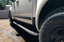 Nissan Navara 2006-2015 Progi Boczné Tayga (2 szt., Aluminium) zdjęcia 1