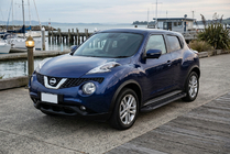 Nissan Juke 2010-2019 Progi Boczne RedLine Black (2 szt., Aluminium) zdjęcia 1