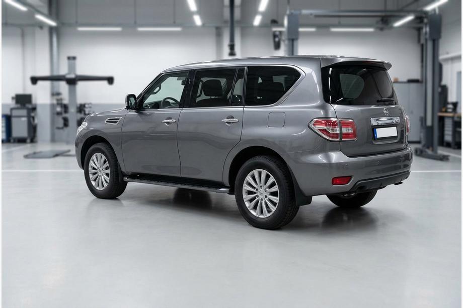 Nissan Patrol Y62 2010-2024 Progi Boczné Bosphorus Black (2 szt., Aluminium) Image