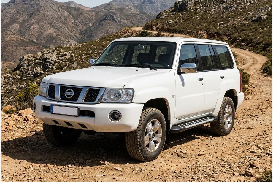 Nissan Patrol Y61 1997-2011 Progi Boczné Sunrise (2 szt., Aluminium) Image