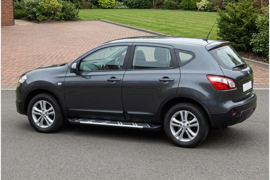 Nissan Qashqai 2010-2014 Progi Boczné Sunrise (2 szt., Aluminium) Image