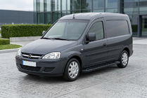 Opel Combo 2002–2012 Progi Boczné Allmond Black (2 szt., Aluminium) zdjęcia 1
