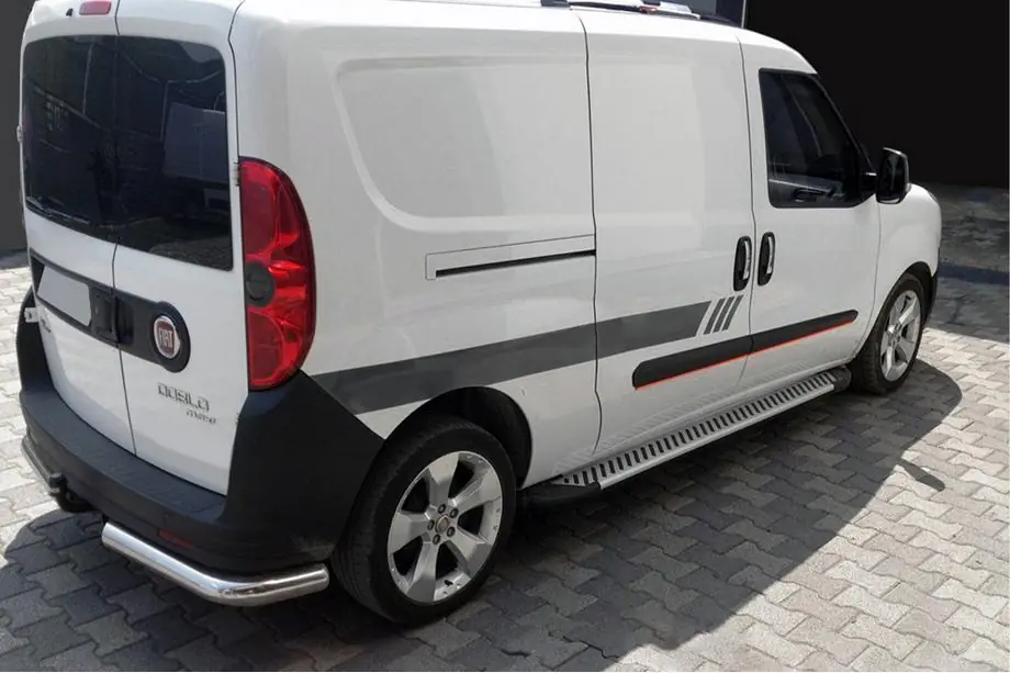 Opel Combo 2012-2018 Progi Boczne Line (2 szt., Aluminium) Image