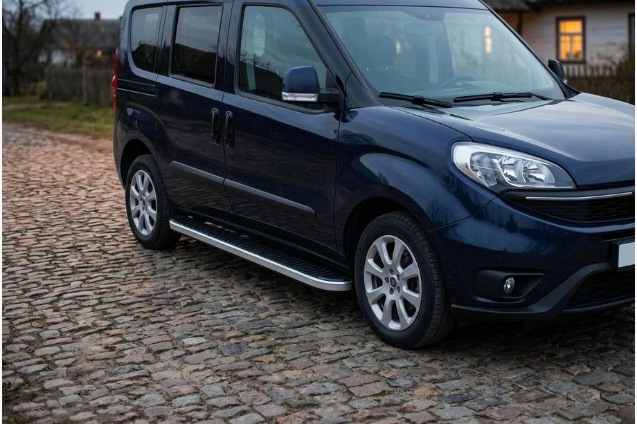 Opel Combo 2012-2018 Progi Boczne Tayga Grey (2 szt., Aluminium) Image