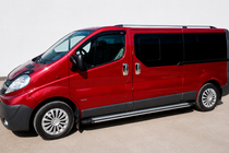 Renault Trafic 2001–2015 Progi Boczné Rainbow (2 szt., Aluminium) zdjęcia 2