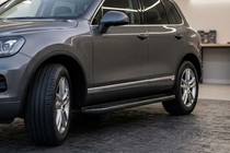 Porsche Cayenne 2003–2010 Progi Boczné Bosphorus Black (2 szt., Aluminium) zdjęcia 1