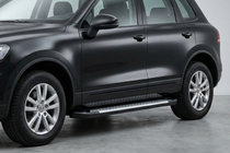 Porsche Cayenne 2003–2010 Progi boczne Allmond (2 szt., aluminium) zdjęcia 1