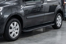 Renault Kangoo 2008–2020 Progi Boczné Bosphorus Black (2 szt., Aluminium) zdjęcia 1