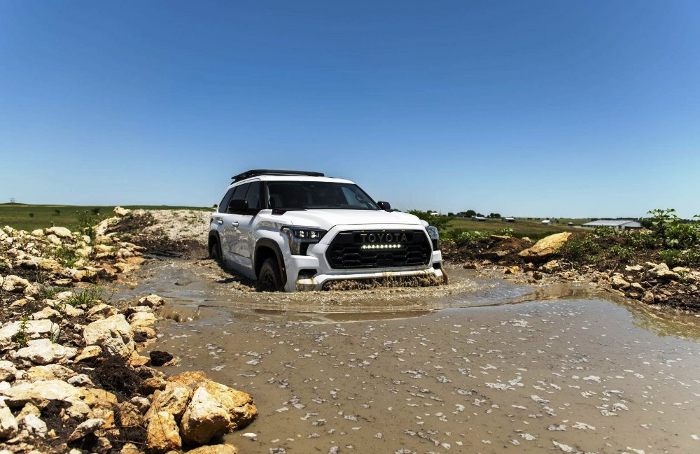 Toyota Sequoia III (XK80) – test, dane techniczne, wersje, zdjęcia