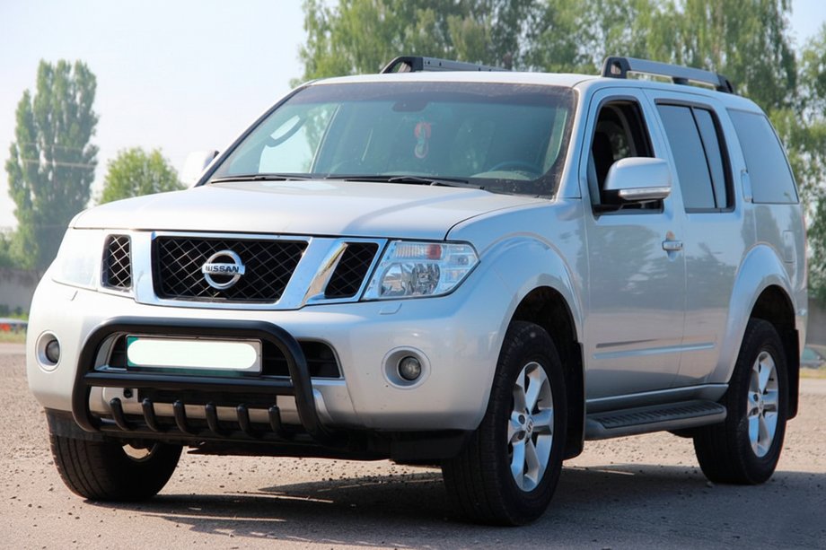 Nissan Navara 2006-2015 Pałąk Przedni WT008 Czarny (Stal Nierdzewna) Image