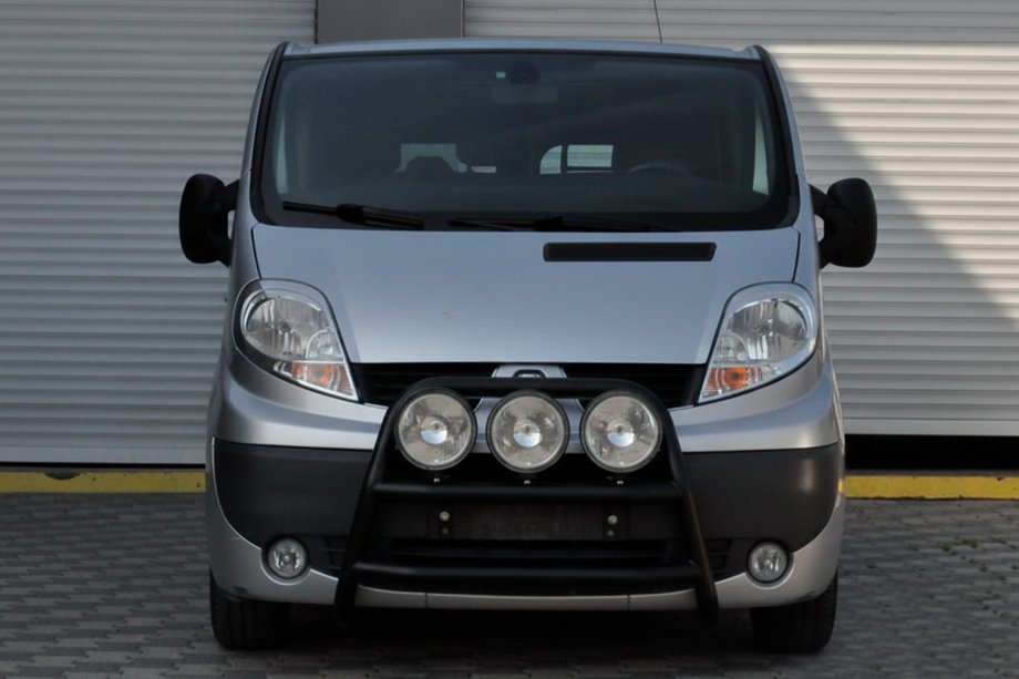 Opel Vivaro 2001–2015 Pałąk Przedni WT018 Czarny (Stal Nierdzewna) Image
