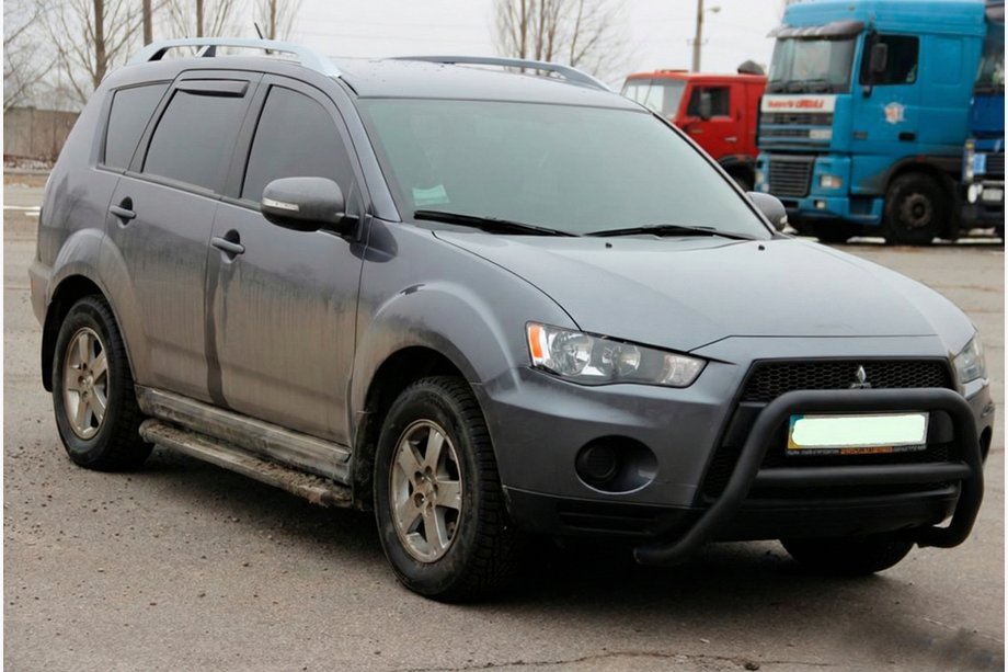 Mitsubishi Outlander 2006-2012 Pałąk Przedni WT007 Czarny (Stal Nierdzewna) Image