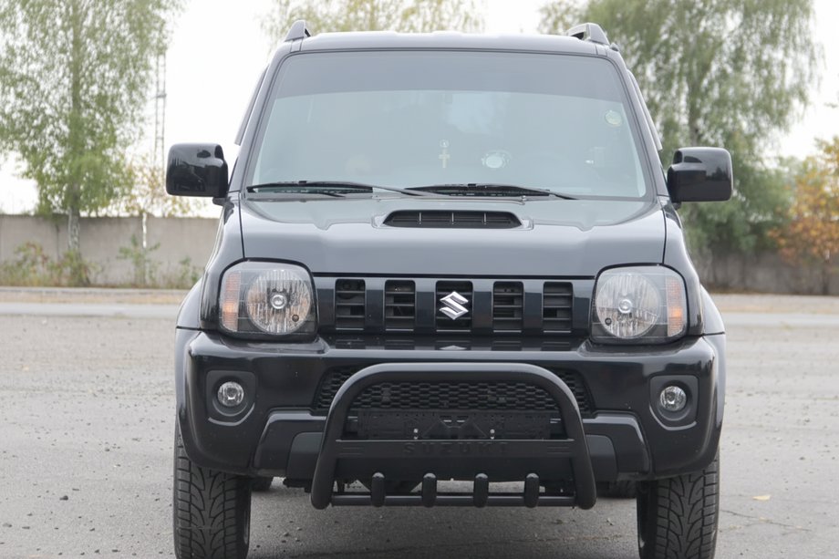 Suzuki Jimny 1998-2018 Pałąk Przedni QT006 Czarny (Stal Nierdzewna) Image