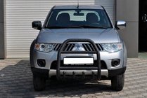 Mitsubishi L200 2006-2015 Pałąk Przedni QT007 Czarny (Stal Nierdzewna) zdjęcia 2